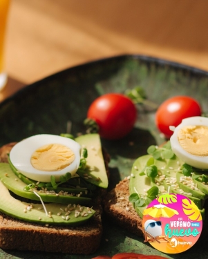 gal_tostadas-de-aguacate-y-huevo